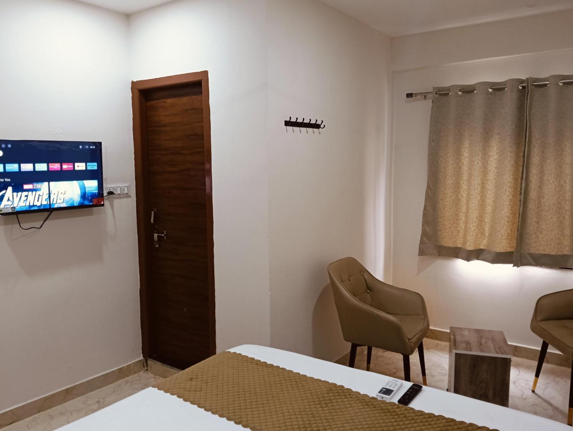 Vaaraahi Hotels Hyderabad Luaran gambar