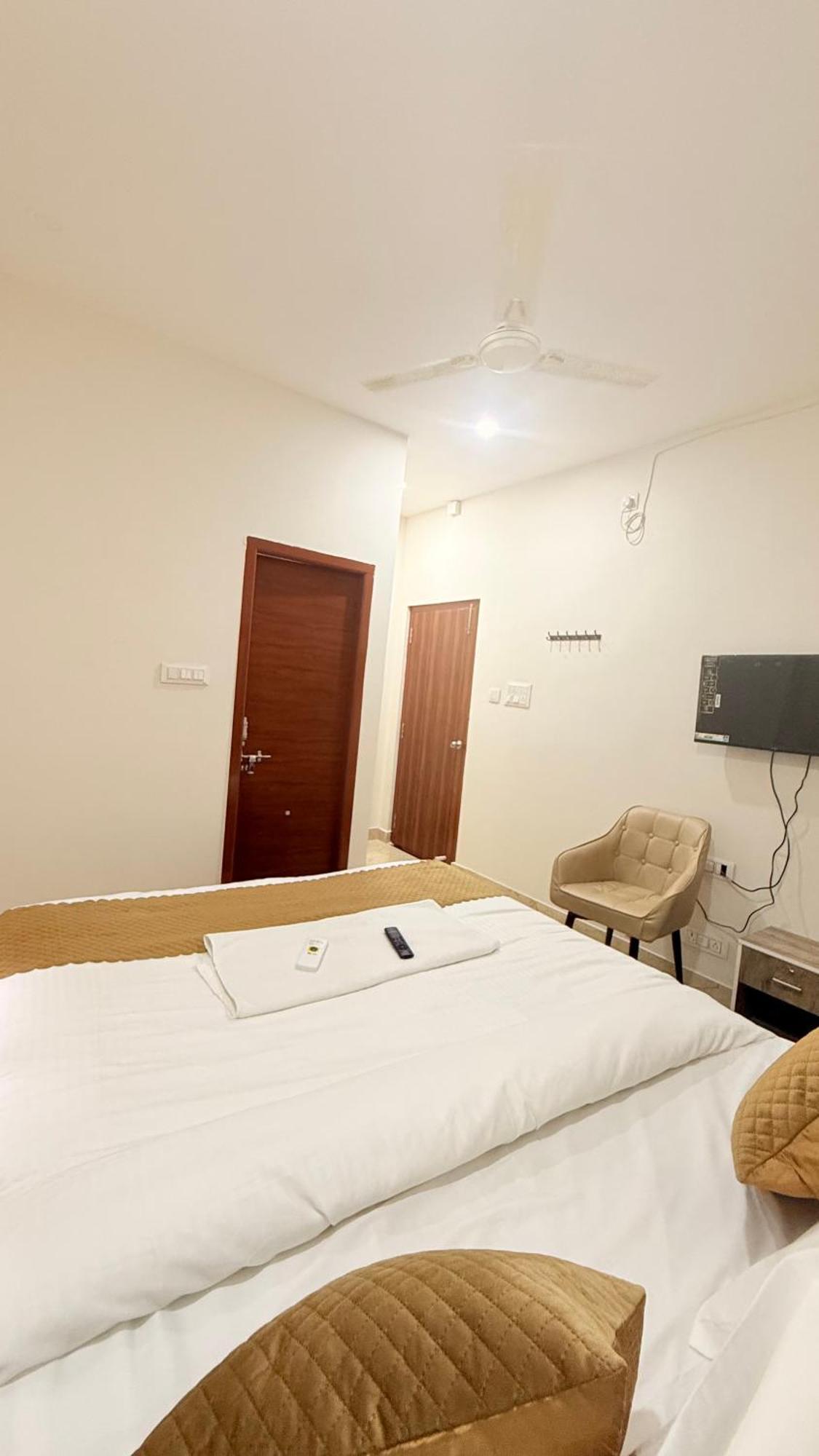 Vaaraahi Hotels Hyderabad Luaran gambar
