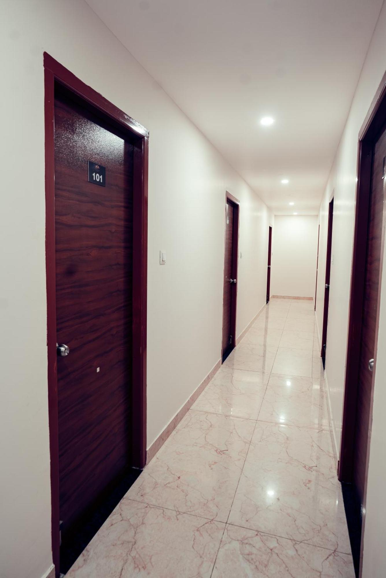 Vaaraahi Hotels Hyderabad Luaran gambar