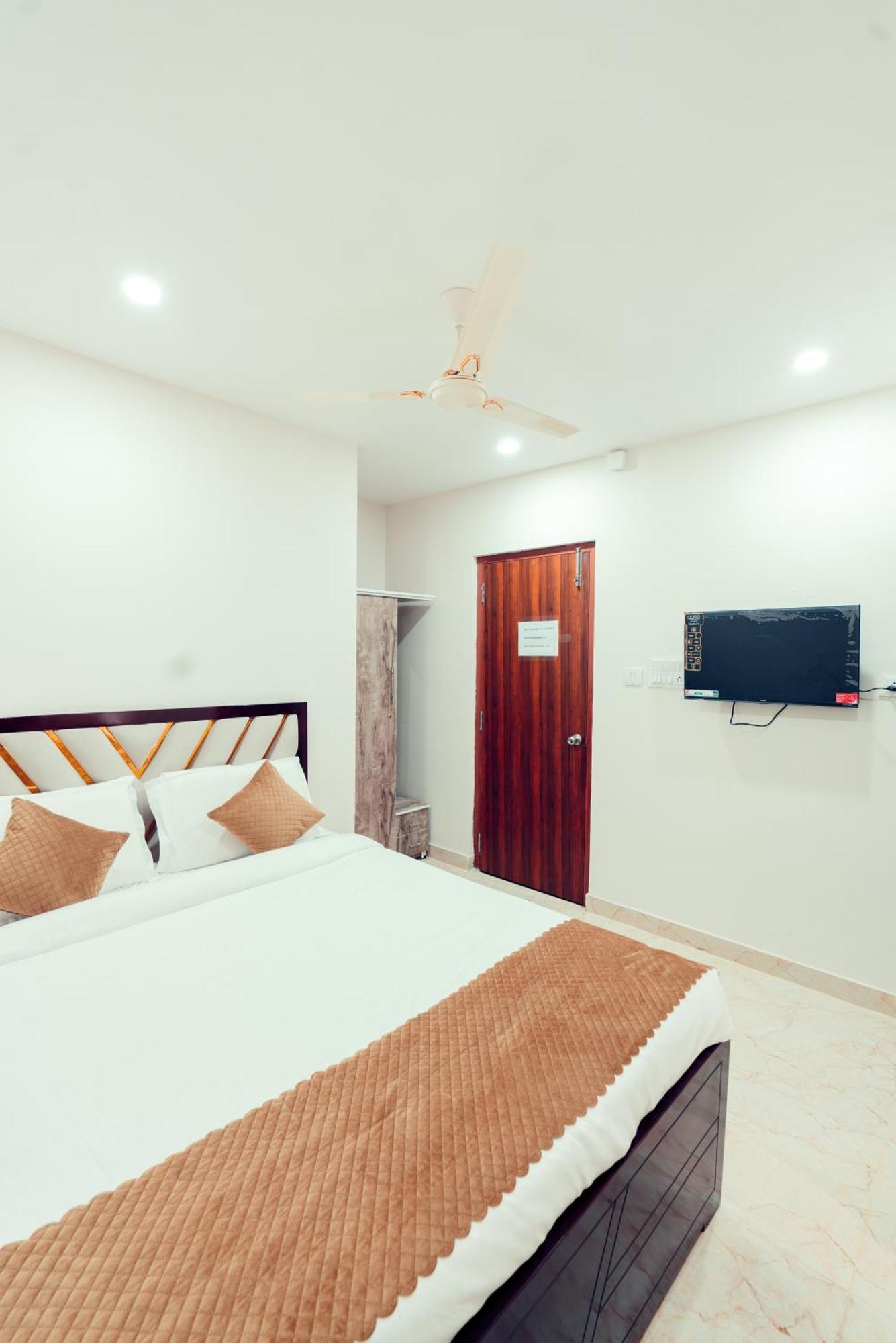 Vaaraahi Hotels Hyderabad Luaran gambar