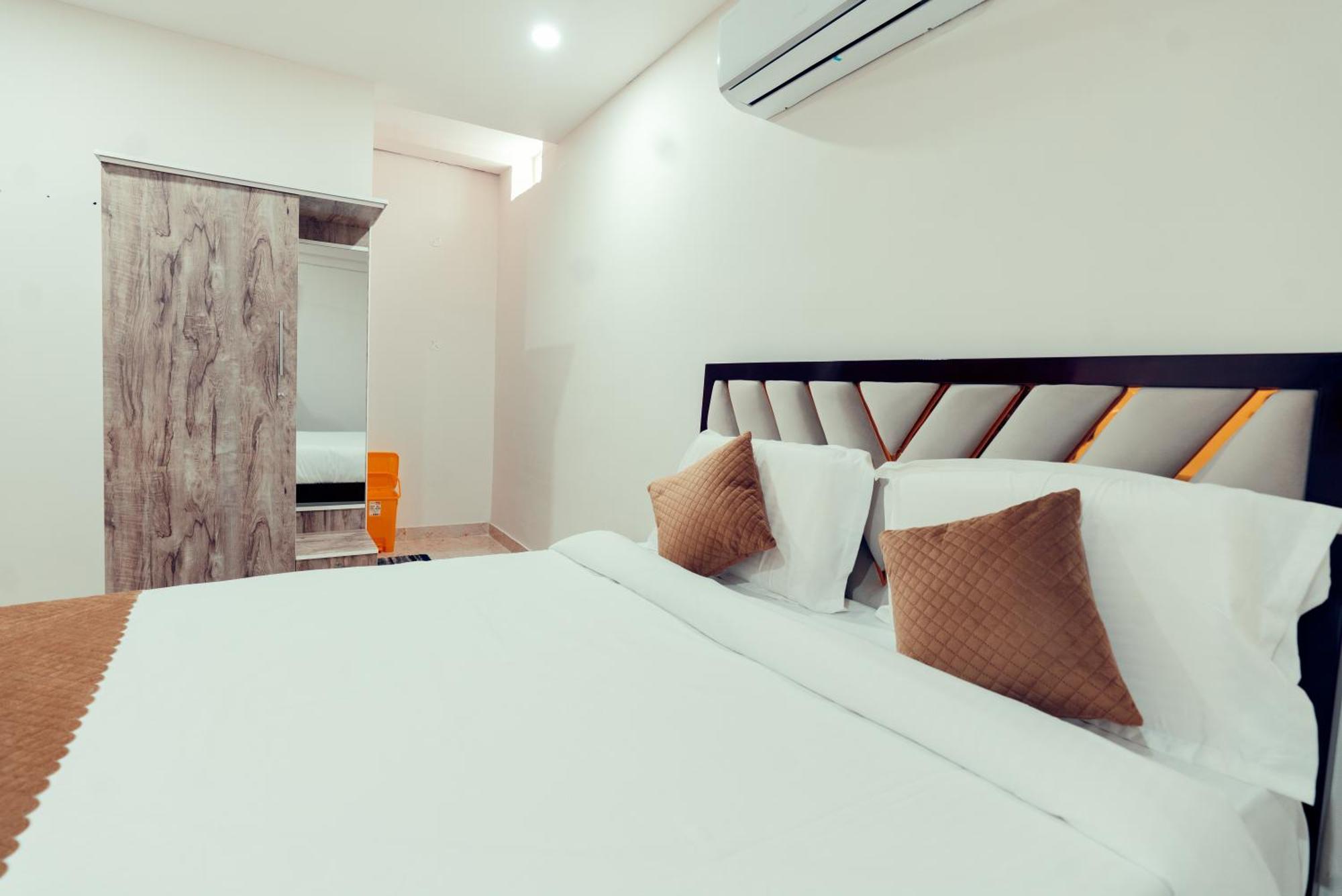 Vaaraahi Hotels Hyderabad Luaran gambar